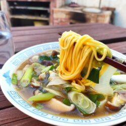 鍋ひとつでたった5分！もっちりグルテンフリー醤油ラーメン！